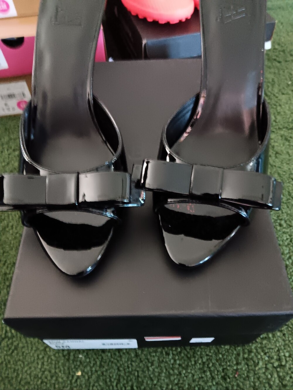 AAJ Womens Bow Slip On Shoes Size 6.